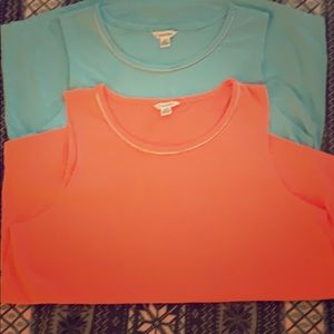 Sleeveless t-shirts.